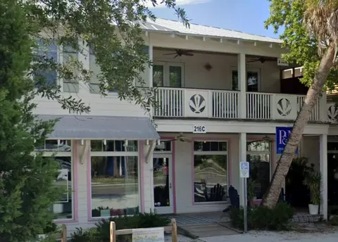 216 Pine Ave #R, Anna Maria, FL 34216