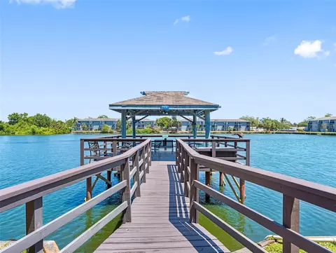 11485 Oakhurst Rd #312, Largo, FL 33774