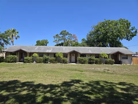 125 69th St N, Clearwater, FL 33764