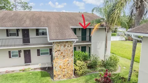 9851 113th St #206, Seminole, FL 33772