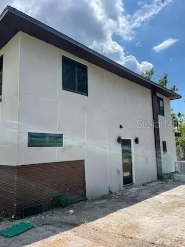 3911 6th Ave W, Palmetto, FL 34221