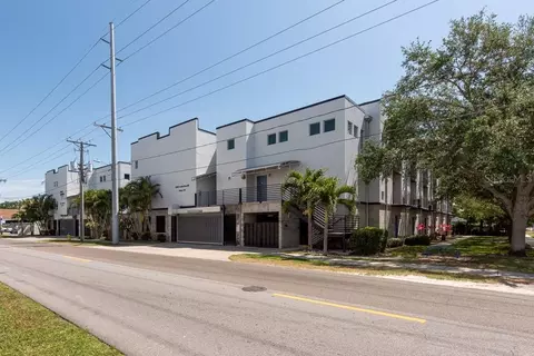 5008 S Macdill Ave #10, Tampa, FL 33611