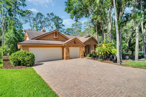 10 Greenhaven Cir, Oldsmar, FL 34677