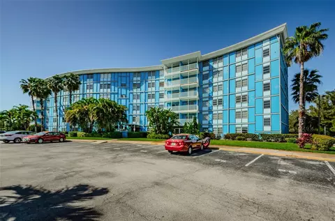 3315 58th Ave S #509, Saint Petersburg, FL 33711