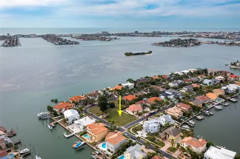 Kipps Colony Drive E, Saint Petersburg, FL 33707