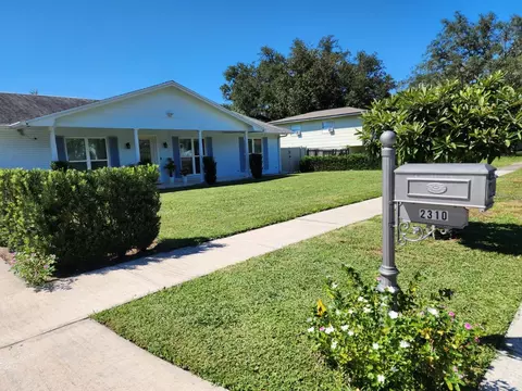 2310 Medford Ln, Brandon, FL 33511