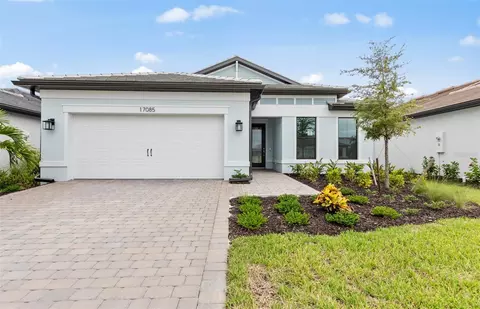 17085 Moonflower Dr, Venice, FL 34293
