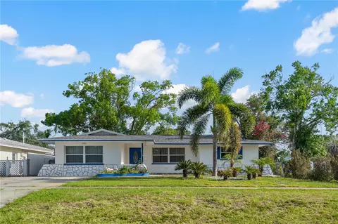 1099 7th Ave NE, Largo, FL 33770