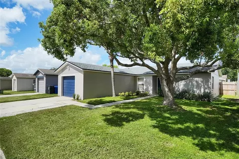 1010 Lochmont Dr, Brandon, FL 33511