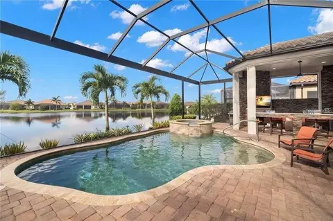 13208 Malachite Dr, Bradenton, FL 34211