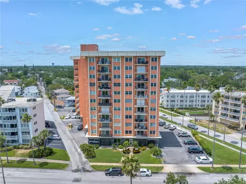 1120 N Shore Dr NE #201, Saint Petersburg, FL 33701