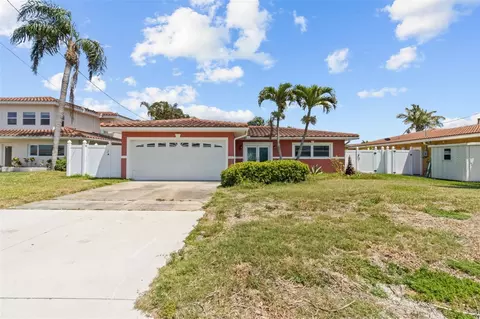 543 Crystal Dr, Madeira Beach, FL 33708