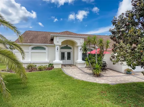 9253 Water Hazard Dr, Hudson, FL 34667