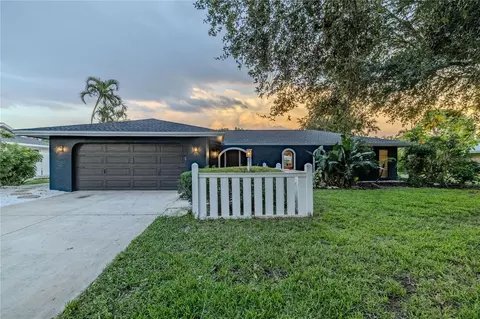 1211 64th St NW, Bradenton, FL 34209