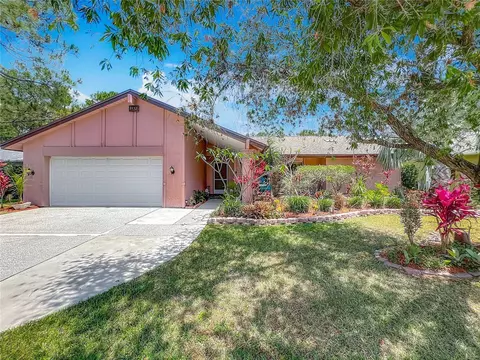 3932 Watson Dr, New Port Richey, FL 34655