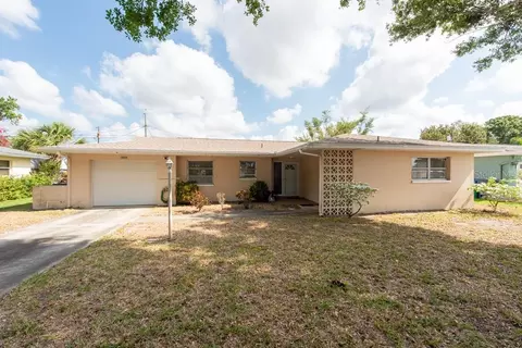 11029 90th Ave, Seminole, FL 33772