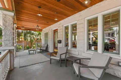 146 8th Ave NE, Saint Petersburg, FL 33701