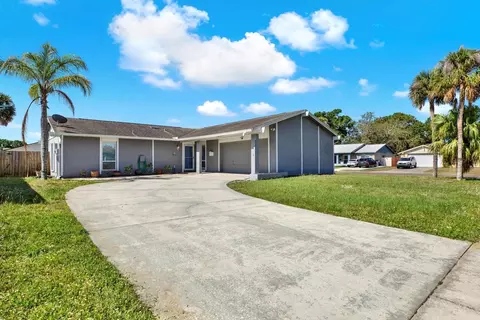 8520 Woodall Ct, Tampa, FL 33615