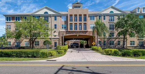 4221 W Spruce St #2422, Tampa, FL 33607