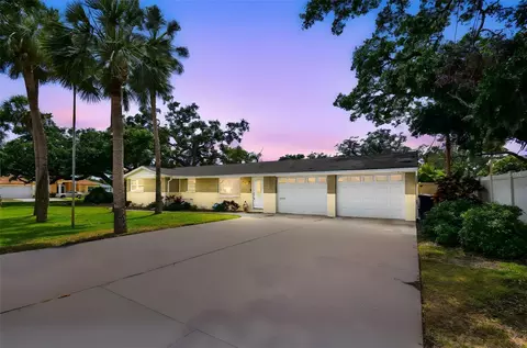 5055 29th St S, Saint Petersburg, FL 33712