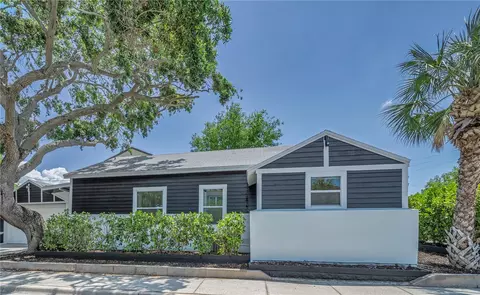 847 Highland St N, Saint Petersburg, FL 33701