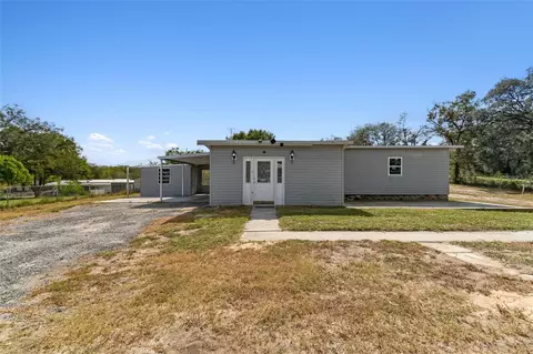 9617 Silverbend Dr, Dade City, FL 33525