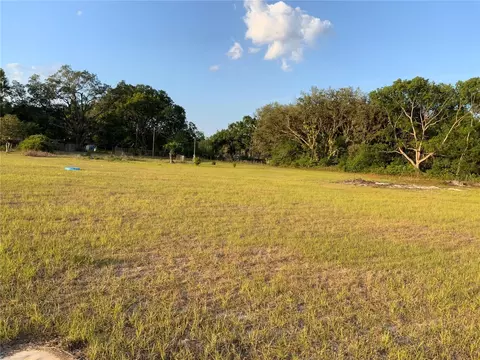 37219 Tucker Rd, Zephyrhills, FL 33541