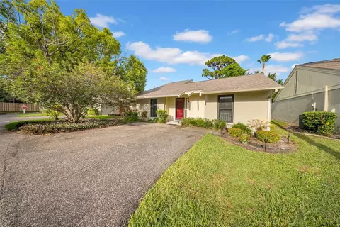 20 Windrush Bay Dr #20, Tarpon Springs, FL 34689