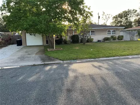 7076 17th St N, Saint Petersburg, FL 33702
