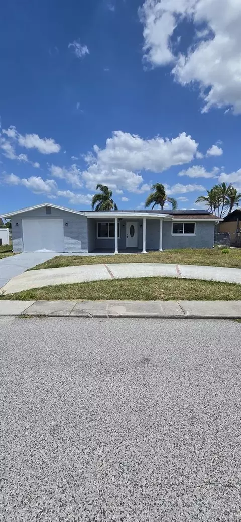 3741 Baden Dr, Holiday, FL 34691