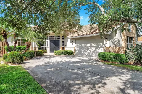 980 Live Oak Ave NE, Saint Petersburg, FL 33703