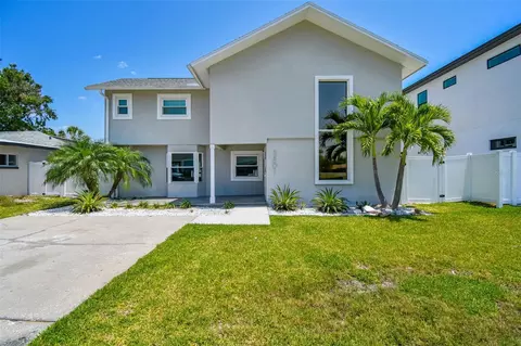3801 Huntington St NE, Saint Petersburg, FL 33703