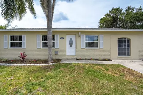 1980 Taylor Lake Cir, Largo, FL 33778