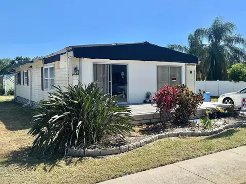 6100 62nd Ave N #11, Pinellas Park, FL 33781