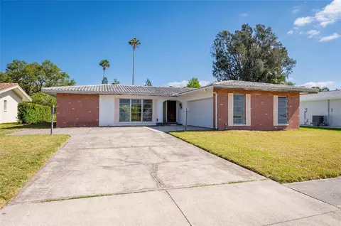 14921 Crown Dr, Largo, FL 33774