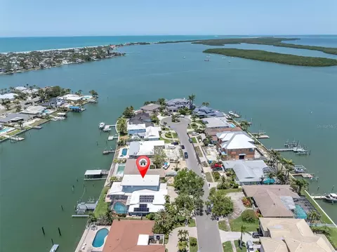 860 Harbor Is, Clearwater Beach, FL 33767