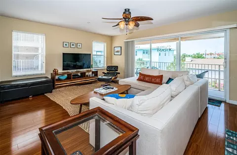 1912 Gulf Blvd #305, Indian Rocks Beach, FL 33785