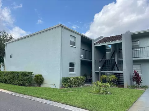 2868 Somerset Park Dr #103, Tampa, FL 33613