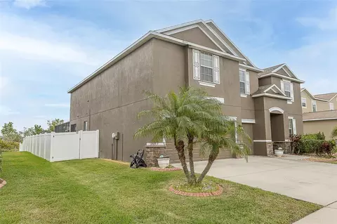 621 Washita Stone Dr, Ruskin, FL 33570