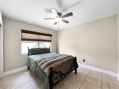 Bedroom - 3508 Yale Cir, Riverview, FL 33578 photo 3 of 3