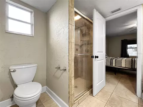 Bath - 3508 Yale Cir, Riverview, FL 33578 photo 3 of 3