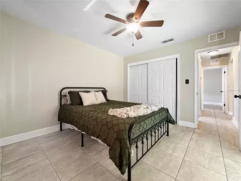 Bedroom - 3508 Yale Cir, Riverview, FL 33578 photo 2 of 3