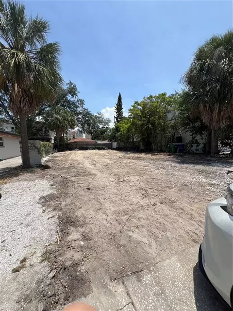 513 E Davis Blvd, Tampa, FL 33606