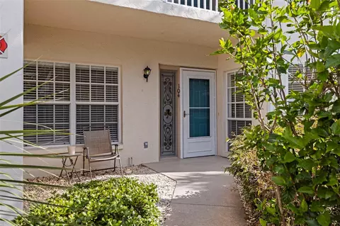 402 Laurel Lake Dr #104, Venice, FL 34292