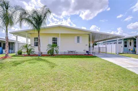 5721 Apache St, Zephyrhills, FL 33542