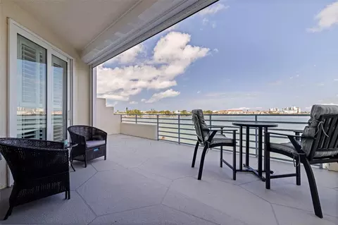 7922 Sailboat Key Blvd S #105, South Pasadena, FL 33707