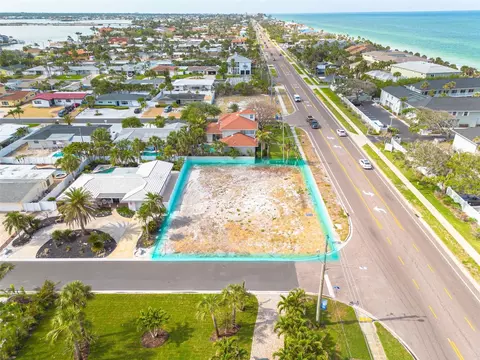 Gulf Boulevard, Belleair Beach, FL 33786