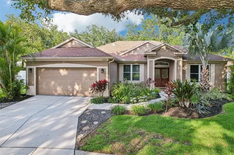 2222 Longmore Cir, Valrico, FL 33596