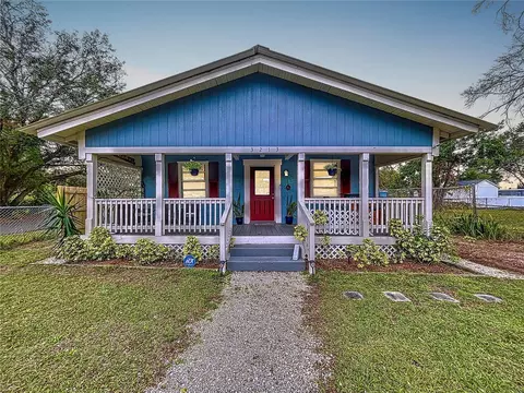 3213 E Genesee St, Tampa, FL 33610