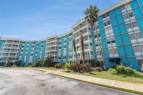3315 58th Ave S #605, Saint Petersburg, FL 33712